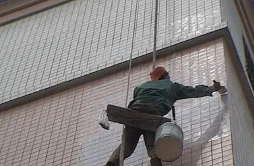 长春市卫生间漏水维修公司分享下长春市外墙防水的必要性。